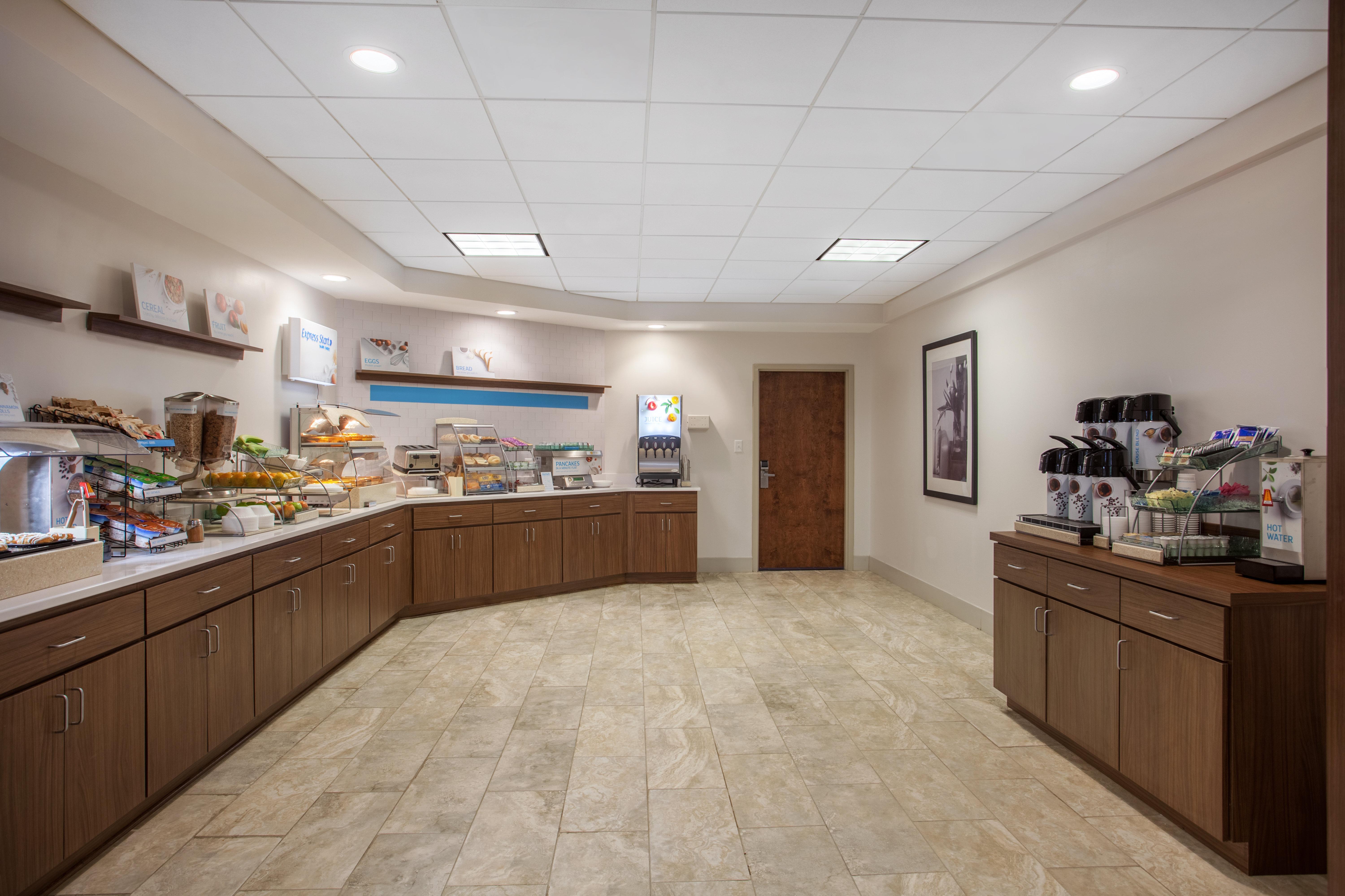 Holiday Inn Express & Suites Augusta West - Ft Gordon Area By Ihg Extérieur photo